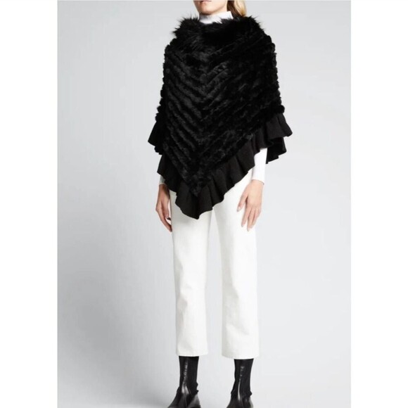 PIA ROSSINI One Size Rhiona Quilted Black Faux Fur Poncho Coat Quiet Luxury